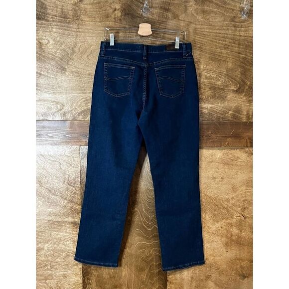 Lee Relaxed Fit At the Waist Jeans Size 10M Boot Cut - Picture 2 of 9
